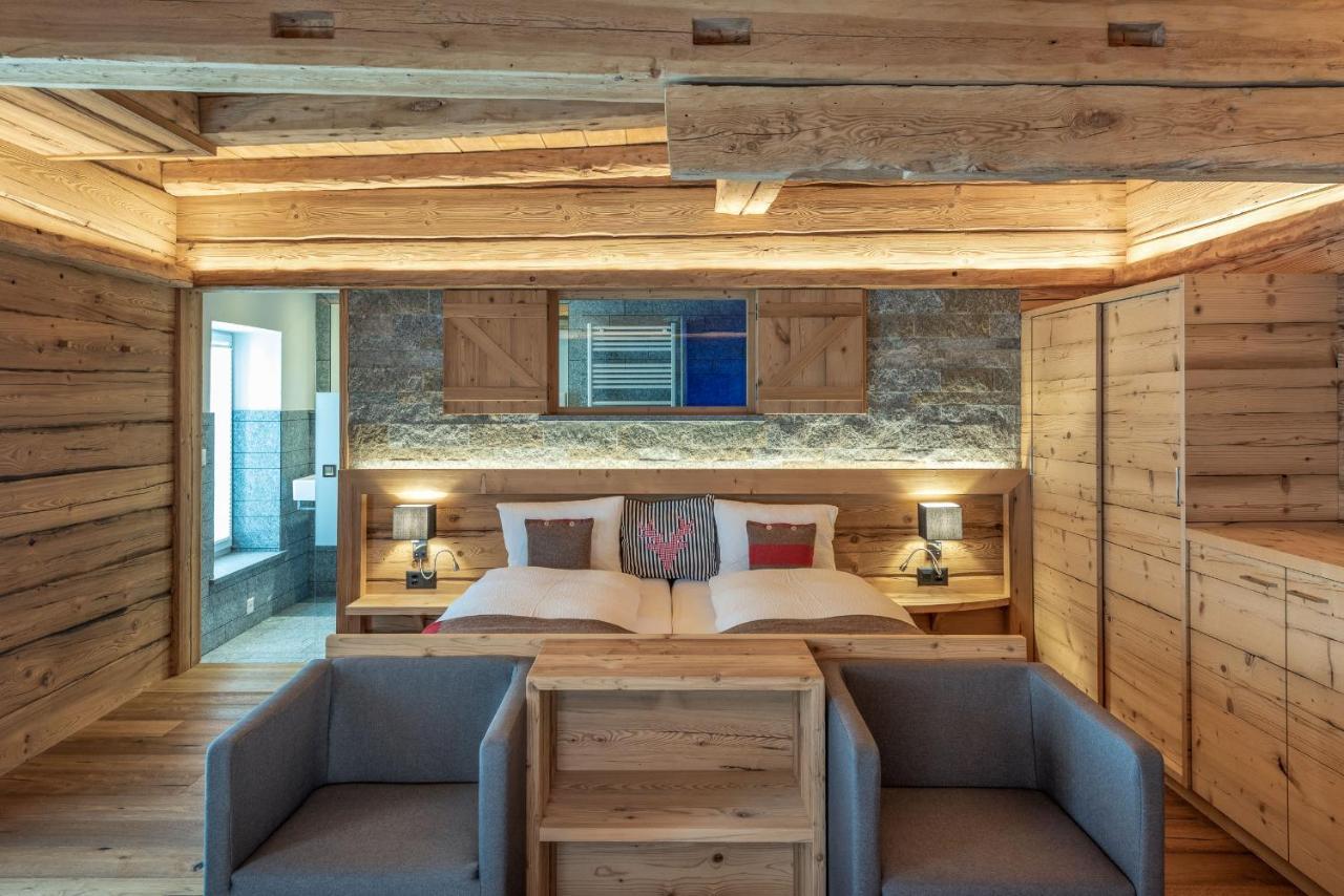 Hotel Crusch Alba Swiss Lodge ルェルネツ エクステリア 写真