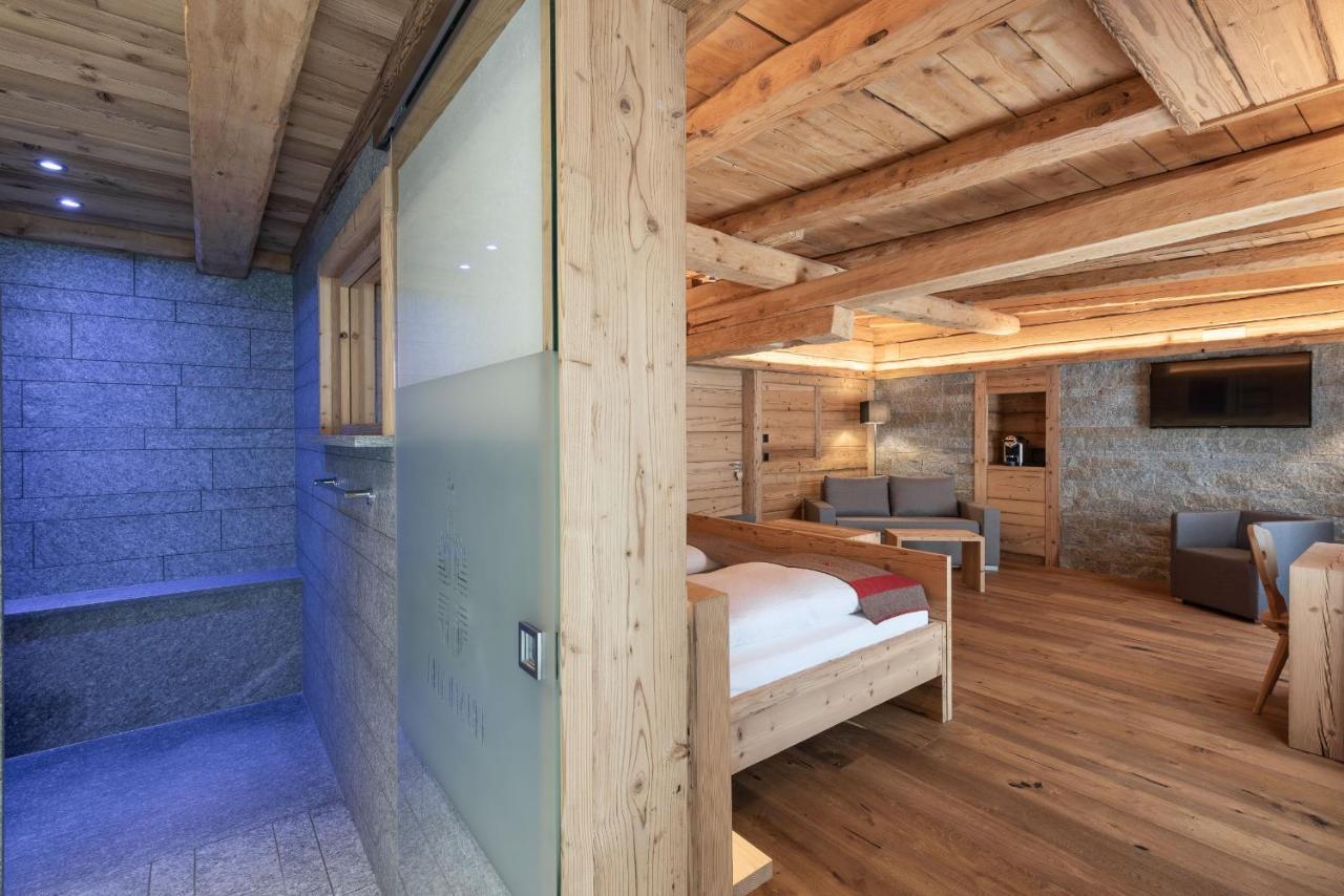 Hotel Crusch Alba Swiss Lodge ルェルネツ エクステリア 写真