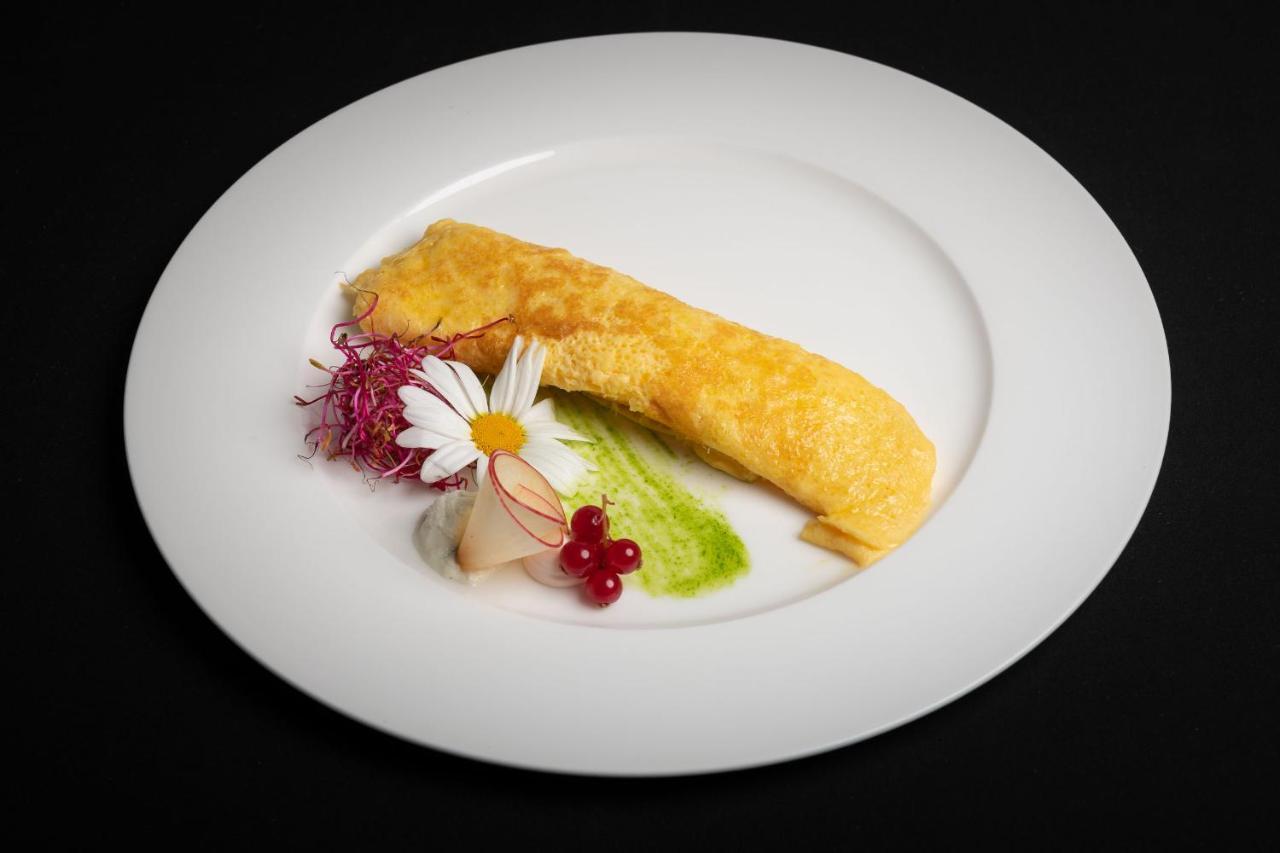 Hotel Crusch Alba Swiss Lodge ルェルネツ エクステリア 写真