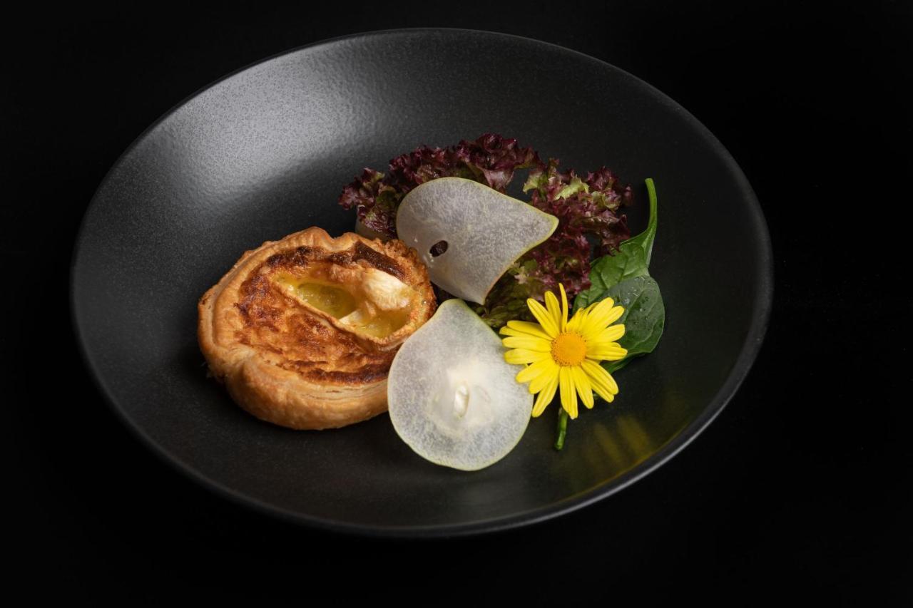 Hotel Crusch Alba Swiss Lodge ルェルネツ エクステリア 写真